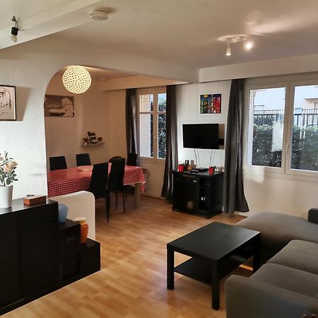 Big Ground Floor 2 Bedrooms Flat In A Quiet Building & Neighborghood Marseille Kültér fotó