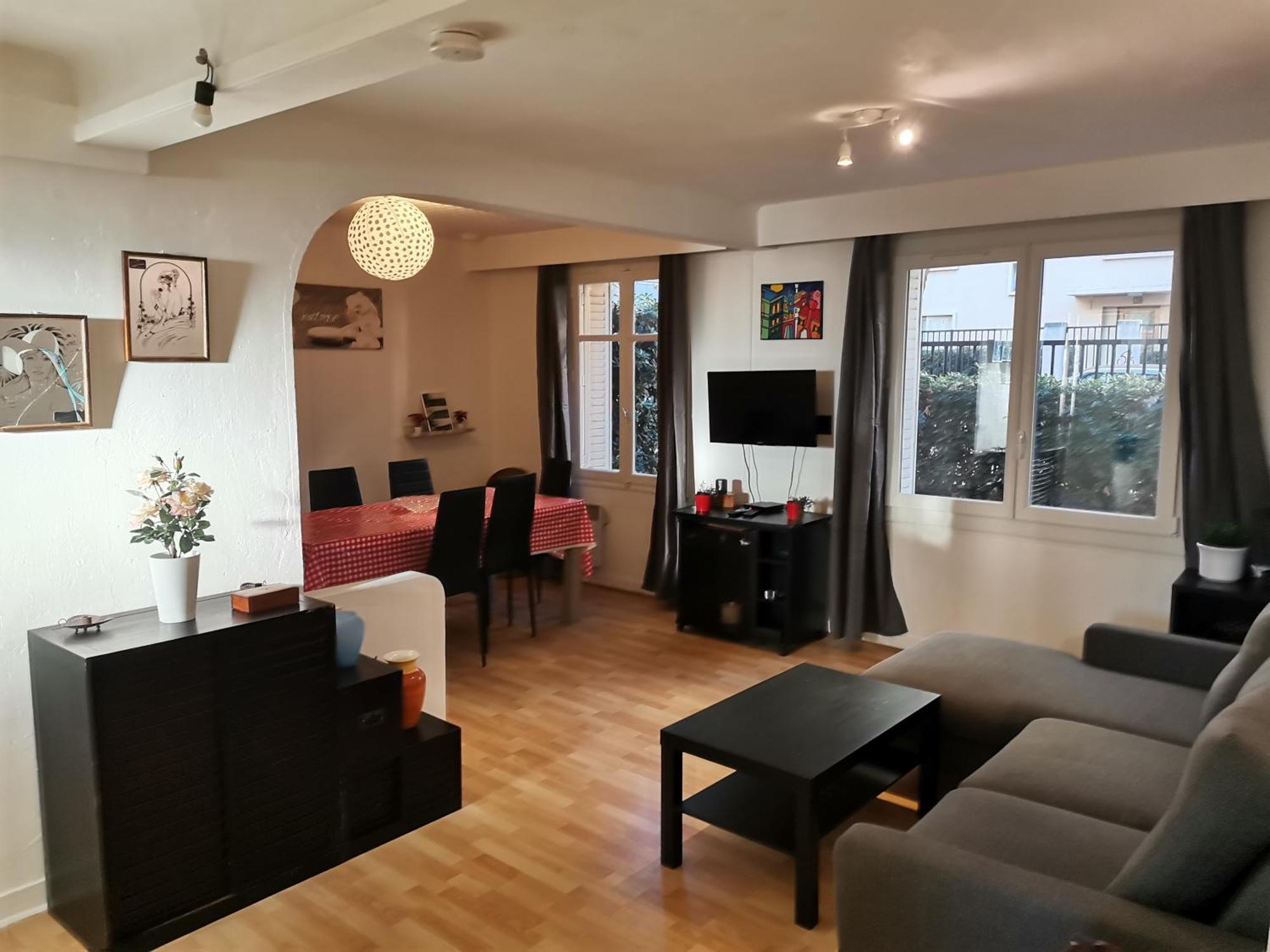 Big Ground Floor 2 Bedrooms Flat In A Quiet Building & Neighborghood Marseille Kültér fotó